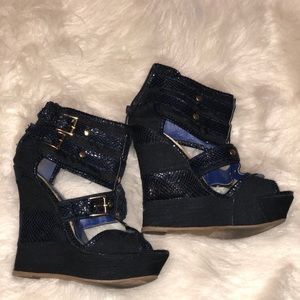 Blue and gold studded wedges